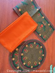 MaxSold Auction: Vintage Linens.   A  - London (Ontario, Canada) PARTNER MANAGED Estate Sale Online Auction - Brixham Crescent
