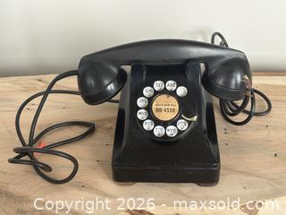 MaxSold Auction: Vintage 1940s/50s Northern Electric F1 Bakelite Black Rotary Telephone - Ottawa (Stittsville)(Ontario, Canada) SELLER MANAGED Downsizing Online Auction - Heritage Grove Crescent