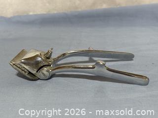 MaxSold Auction: Vintage ACE Allover Mfg. Co Barber Hand Clippers Racine WI. No. 0 - Ottawa (Stittsville)(Ontario, Canada) SELLER MANAGED Downsizing Online Auction - Heritage Grove Crescent