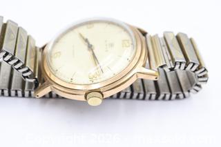 MaxSold Auction: Birks Gold-Plated Automatic Wristwatch, working - Vaughan (Ontario, Canada) PARTNER MANAGED Reseller Online Auction - Steeles Avenue West Suite