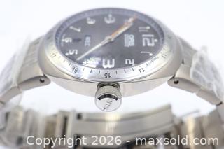 MaxSold Auction: Oris TT3 Titanium Automatic GMT Watch (ref. 7588) - Vaughan (Ontario, Canada) PARTNER MANAGED Reseller Online Auction - Steeles Avenue West Suite