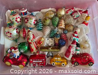 MaxSold Auction: Glass Christmas Ornaments Lot, 16–30 Mixed Holiday Designs - Pleasant Hill (California, USA) PARTNER MANAGED Blackhawk Estate Sale Online Auction - Contra Costa Boulevard