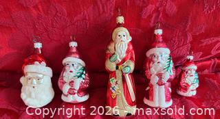 MaxSold Auction: Glass Christmas Ornaments Lot, 16–30 Mixed Holiday Designs - Pleasant Hill (California, USA) PARTNER MANAGED Blackhawk Estate Sale Online Auction - Contra Costa Boulevard
