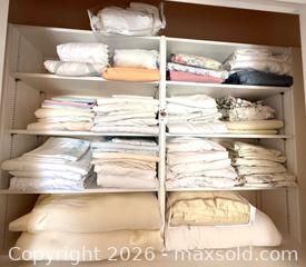 MaxSold Auction: King Cotton Bedding: Fitted Sheets, Pillowcases, Blanket - Pleasant Hill (California, USA) PARTNER MANAGED Blackhawk Estate Sale Online Auction - Contra Costa Boulevard