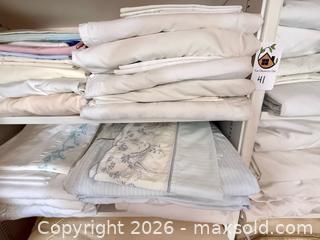 MaxSold Auction: King Cotton Bedding: Fitted Sheets, Pillowcases, Blanket - Pleasant Hill (California, USA) PARTNER MANAGED Blackhawk Estate Sale Online Auction - Contra Costa Boulevard