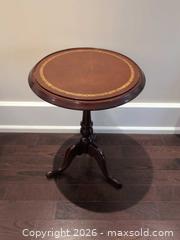 MaxSold Auction: Traditional Dark Mahogany Wood Side Table with Leather Inlay B - Toronto (Ontario, Canada) Estate Sale Online Auction - Sheppard Avenue East (CONDO)