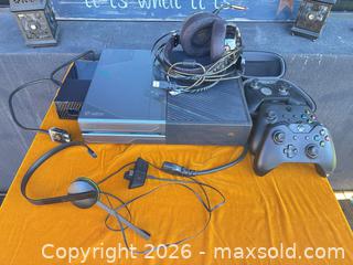 MaxSold Auction: Microsoft Xbox One Special Edition Halo Themed Console - Toronto (Ontario, Canada) SELLER MANAGED Downsizing Online Auction - Hannaford Street