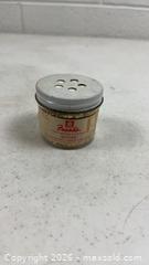 MaxSold Auction: Vintage 50s-ish Franks Non Tarnish Aluminum Glitter in Golden - Dundee Township (Illinois, USA) PARTNER MANAGED Reseller Online Auction - Airport Road