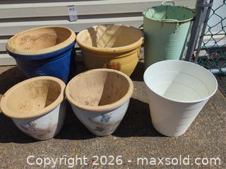 MaxSold Auction: Mixed Terracotta, Metal & Plastic Flower Pots — Assorted Colors  - Langford (British Columbia, Canada) PARTNER MANAGED Moving Online Auction - Hull Road