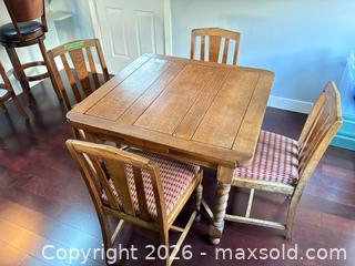 MaxSold Auction: Solid Oak-Look Traditional Dining Table with 4 Chairs - Langford (British Columbia, Canada) PARTNER MANAGED Moving Online Auction - Hull Road