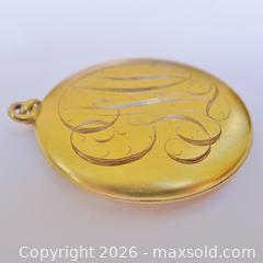 MaxSold Auction: Antique 10K Gold Locket  - Aurora (Ontario, Canada) PARTNER MANAGED Downsizing Online Auction - Murray Drive