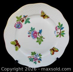 MaxSold Auction: Herend "Queen Victoria" Hand Painted Plates  - Aurora (Ontario, Canada) PARTNER MANAGED Downsizing Online Auction - Murray Drive