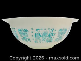 MaxSold Auction: Large Pyrex Amish "Butterprint" Cinderella Mixing Bowl  - Aurora (Ontario, Canada) PARTNER MANAGED Downsizing Online Auction - Murray Drive