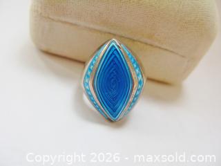 MaxSold Auction: Nora Gulbrandsen Norway Sterling Silver Guilloche Enamel Ring Size 5.5 Adjustable  - Aurora (Ontario, Canada) PARTNER MANAGED Downsizing Online Auction - Murray Drive
