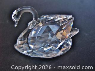 MaxSold Auction: Three Crystal Swans, Two Swarovski   - Aurora (Ontario, Canada) PARTNER MANAGED Downsizing Online Auction - Murray Drive