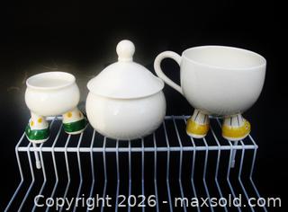 MaxSold Auction: Vintage Carlton Ware Walking Ware  - Aurora (Ontario, Canada) PARTNER MANAGED Downsizing Online Auction - Murray Drive