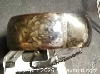 MaxSold Auction: Vintage  Sterling Bangle Bracelet  - Aurora (Ontario, Canada) PARTNER MANAGED Downsizing Online Auction - Murray Drive