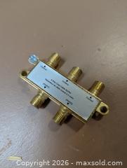 MaxSold Auction: Coax cable splitter - Russell (Ontario, Canada) SELLER MANAGED Downsizing Online Auction - Craig Street