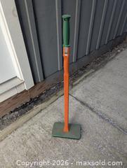 MaxSold Auction: Plastic leaf tamper - Russell (Ontario, Canada) SELLER MANAGED Downsizing Online Auction - Craig Street