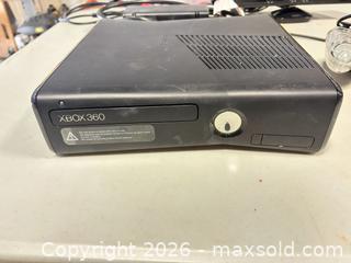 MaxSold Auction: Microsoft Xbox 360 Console with Kinect, Wired Controller & Cables - Ottawa (Ontario, Canada) SELLER MANAGED Downsizing Online Auction - Grenfell Crescent
