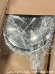 MaxSold Auction: Tramontina Stainless Steel Cookware Set with Lids - Ottawa (Ontario, Canada) SELLER MANAGED Downsizing Online Auction - Grenfell Crescent