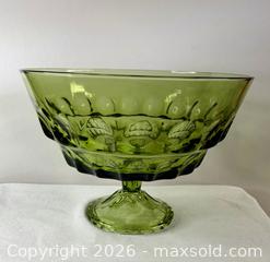 MaxSold Auction: (2) Vintage Glass Bowls - Burlington (Ontario, Canada) SELLER MANAGED Estate Sale Online Auction - Bellwood Avenue