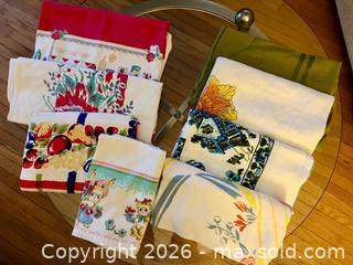 MaxSold Auction: (8) Vintage Tablecloths - Burlington (Ontario, Canada) SELLER MANAGED Estate Sale Online Auction - Bellwood Avenue