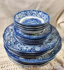 MaxSold Auction: Vintage Dishes (21 pieces) - Burlington (Ontario, Canada) SELLER MANAGED Estate Sale Online Auction - Bellwood Avenue