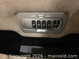 MaxSold Auction: Genuine La-Z-Boy Power Recliner - South Frontenac (Ontario, Canada) SELLER MANAGED Downsizing Online Auction - Bank Street