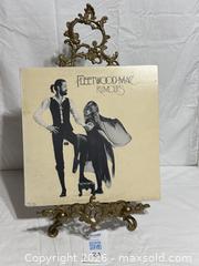 MaxSold Auction: 1977 Fleetwood Mac Rumours Record Album LP Vinyl  ROCK Includes Lyric Insert  - Ottawa (Ontario, Canada) SELLER MANAGED Downsizing Online Auction - Prince Albert Street
