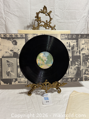 MaxSold Auction: 1977 Fleetwood Mac Rumours Record Album LP Vinyl  ROCK Includes Lyric Insert  - Ottawa (Ontario, Canada) SELLER MANAGED Downsizing Online Auction - Prince Albert Street