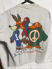MaxSold Auction: Vintage 1993 Looney Tunes Basketball T Shirt TAZ Bugs Bunny Wile E Coyote Warner Bros. Single Stitch  - Ottawa (Ontario, Canada) SELLER MANAGED Downsizing Online Auction - Prince Albert Street
