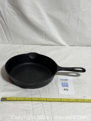 MaxSold Auction: Vintage Griswold No 5 724k Cast Iron Skillet Frying Pan  - Ottawa (Ontario, Canada) SELLER MANAGED Downsizing Online Auction - Prince Albert Street