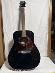 MaxSold Auction: Yamaha F370 Bl Acoustic Guitar w Storage Case  - Ottawa (Ontario, Canada) SELLER MANAGED Downsizing Online Auction - Prince Albert Street