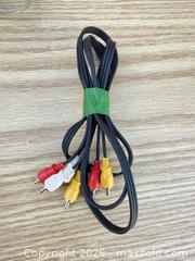 MaxSold Auction: Assorted Cables & Adapters — USB-B, RCA Composite, DC Barrel, Power - Saanich (British Columbia, Canada) SELLER MANAGED Downsizing Online Auction - Dunsterville Avenue