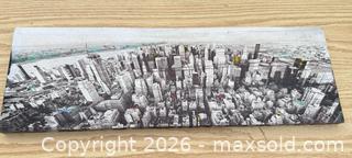 MaxSold Auction: Black & White City Skyline Canvas Wall Art (Landscape) - Saanich (British Columbia, Canada) SELLER MANAGED Downsizing Online Auction - Dunsterville Avenue