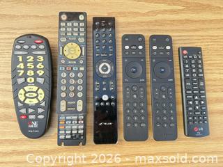 MaxSold Auction: Lot of 6 Universal & Set-top TV Remote Controls - Saanich (British Columbia, Canada) SELLER MANAGED Downsizing Online Auction - Dunsterville Avenue