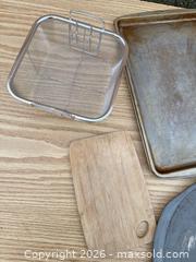 MaxSold Auction: Mixed Cookware & Bakeware Set - Paderno, Wilton, Various - Saanich (British Columbia, Canada) SELLER MANAGED Downsizing Online Auction - Dunsterville Avenue