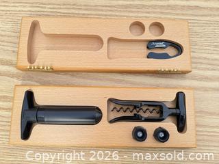 MaxSold Auction: Screwpull Wine Serving Set with Vacuum Pump & Accessories - Saanich (British Columbia, Canada) SELLER MANAGED Downsizing Online Auction - Dunsterville Avenue