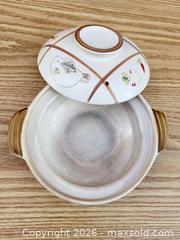 MaxSold Auction: Shiki Japan Donabe-Style Ceramic Casserole Pot with Lid - Saanich (British Columbia, Canada) SELLER MANAGED Downsizing Online Auction - Dunsterville Avenue
