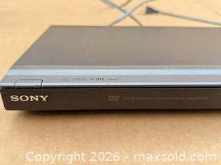 MaxSold Auction: Sony DVP-NS708H CD/DVD Player - PARTS ONLY - Saanich (British Columbia, Canada) SELLER MANAGED Downsizing Online Auction - Dunsterville Avenue