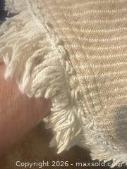 MaxSold Auction: Abigail Adams (Bates) King Cream Jacquard Floral Bedspread - Las Vegas (Nevada, USA) PARTNER MANAGED Estate Sale Online Auction - South 16th Street