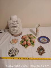 MaxSold Auction: Mixed Vintage Home Decor Lot: Lamp, Stained Glass & Small Accents - Las Vegas (Nevada, USA) PARTNER MANAGED Estate Sale Online Auction - South 16th Street