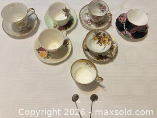 MaxSold Auction: Vintage Floral Gold-Trim Teacup & Saucer Lot, Aynsley + Mixed (6–8 pcs) - Las Vegas (Nevada, USA) PARTNER MANAGED Estate Sale Online Auction - South 16th Street
