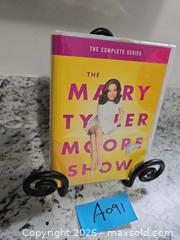 MaxSold Auction: LOT"A091"- LIKE NEW- COMPLETE SERIES- MARY TYLER MOORE DVD Set - Kingston (Ontario, Canada) SELLER MANAGED Downsizing Online Auction - Morenz Crescent