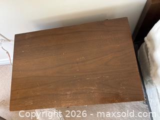 MaxSold Auction: Nightstands  - Markham (Ontario, Canada) PARTNER MANAGED Downsizing Online Auction - Trelawny Road