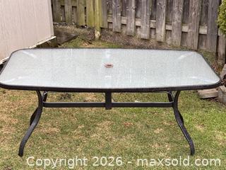 MaxSold Auction: Outdoor table and Chairs - Markham (Ontario, Canada) PARTNER MANAGED Downsizing Online Auction - Trelawny Road