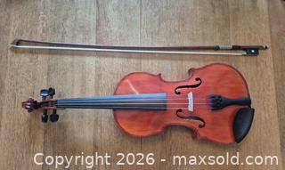 MaxSold Auction: Full size Violin with Bow - Dundas (Ontario, Canada) SELLER MANAGED Estate Sale Online Auction - David Street