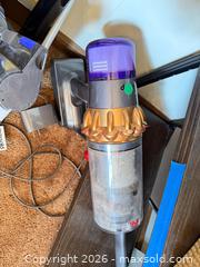 MaxSold Auction: Dyson V15 A - Palmer Township (Pennsylvania, USA) PARTNER MANAGED Estate Sale Online Auction - High Point Ct