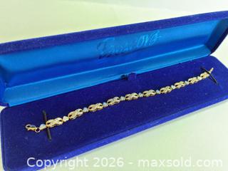 MaxSold Auction: Gold Bracelet A - Palmer Township (Pennsylvania, USA) PARTNER MANAGED Estate Sale Online Auction - High Point Ct